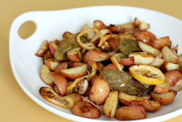 Roasted potatoes with lemon 583x388