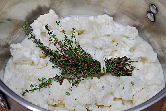 Cauliflower with thyme bundle