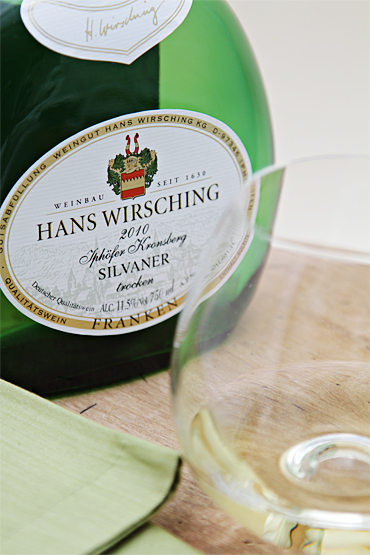 IMG_9176 Hans Wirsching Iphofer Kronsberg Silvaner 2010 Food and Style - Hans Wirsching Iphofer Kronsberg Silvaner 2010