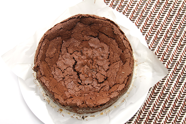 Flourless chocolate-bourbon cake
